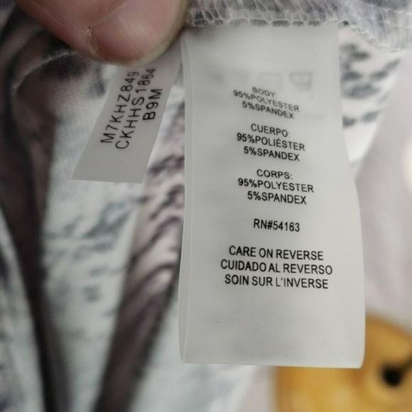 CalvinĀ Klein Women's SnakeāPrint Pink Bell Sleeve Blouseā Small - Picture 7 of 8